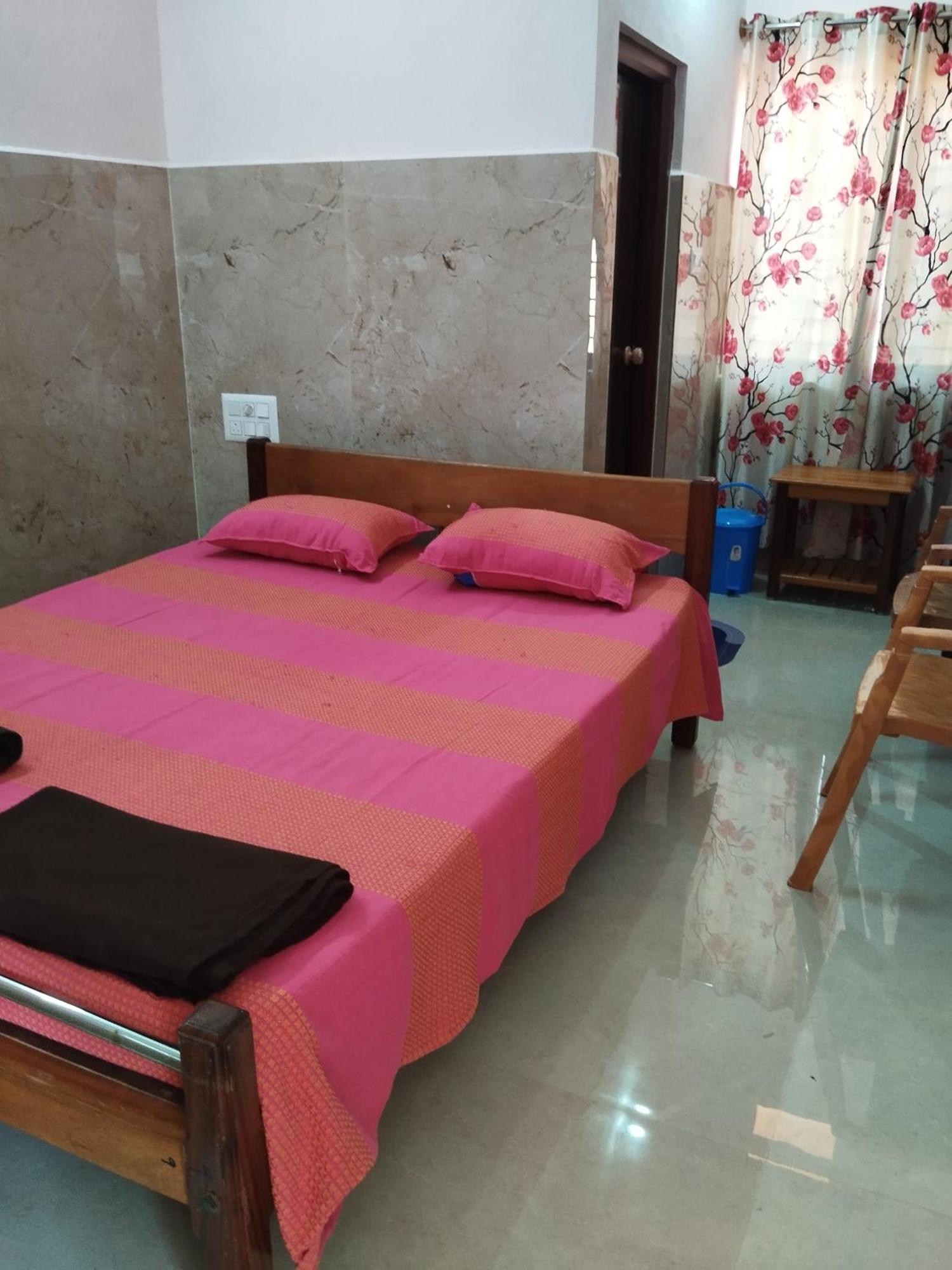 Vanasiri Cottage Dharmastala 部屋 写真